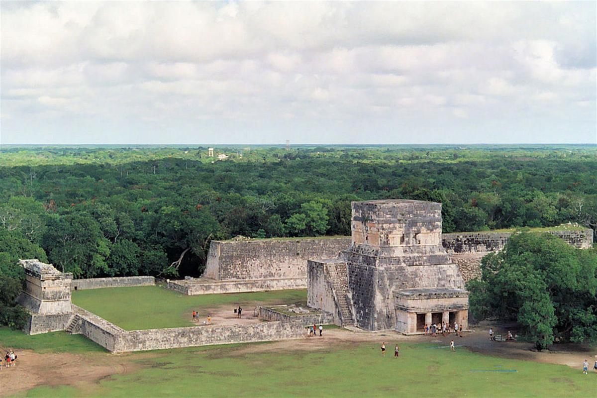 Watchtower at Chichen Itza. Image via wikipedia.com.